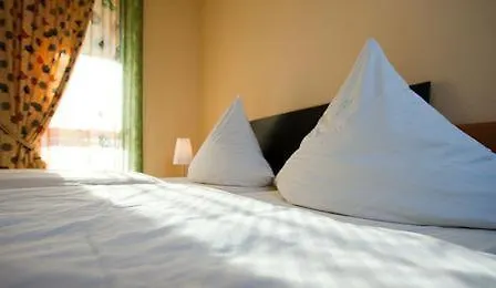 艾姆沃尔德巴德酒店